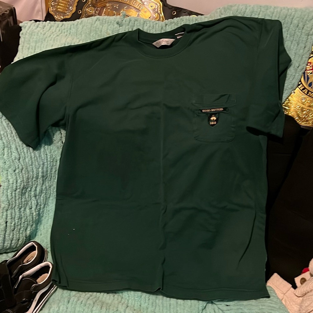 Brooks Brothers t shirt
